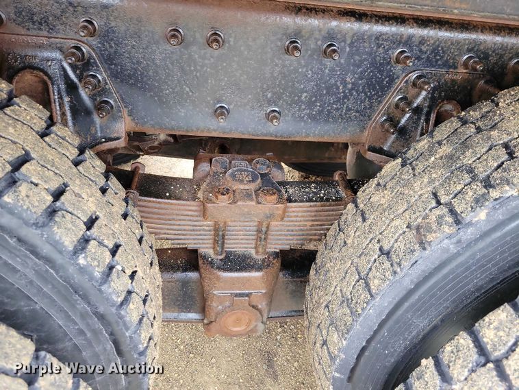 image for item NK9852 2006 International 7600 dump truck