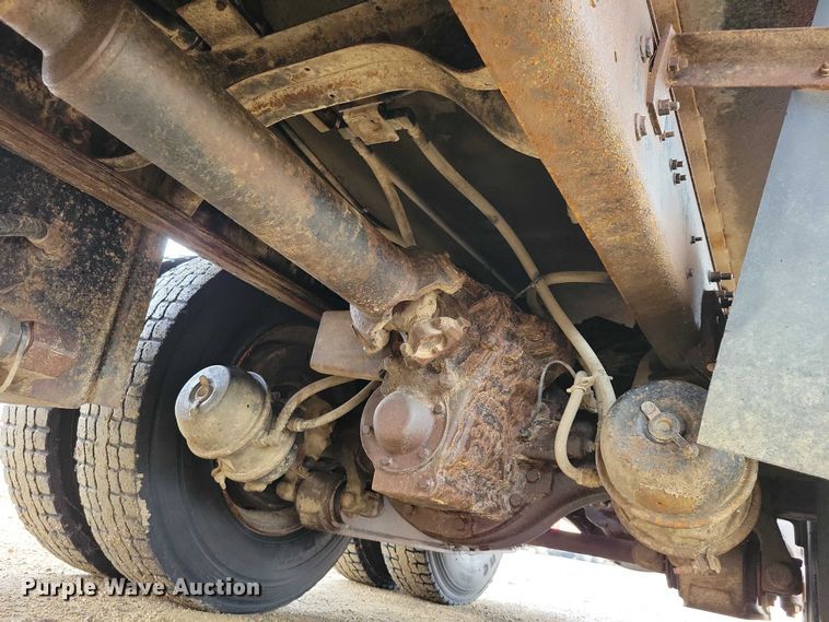 image for item NK9852 2006 International 7600 dump truck