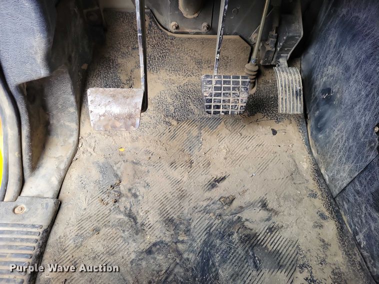 image for item NK9852 2006 International 7600 dump truck