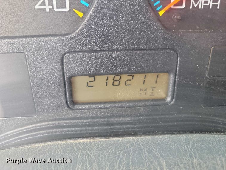 image for item NK9852 2006 International 7600 dump truck