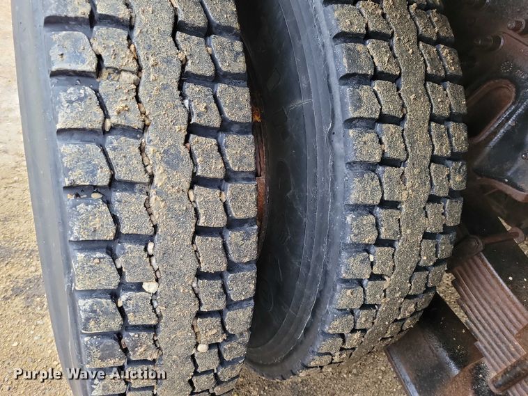 image for item NK9852 2006 International 7600 dump truck