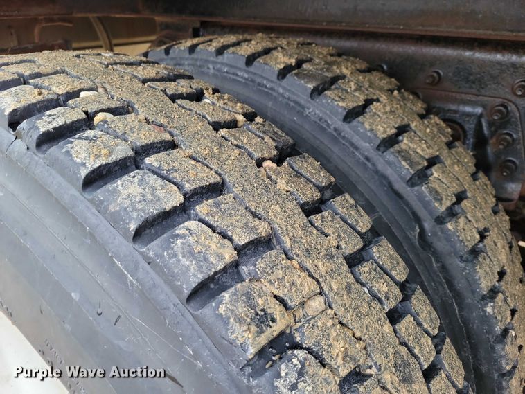 image for item NK9852 2006 International 7600 dump truck