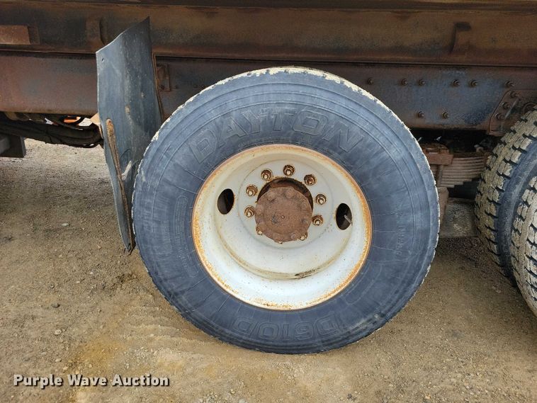 image for item NK9852 2006 International 7600 dump truck