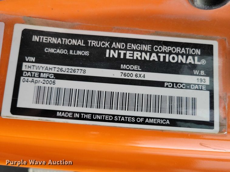 image for item NK9852 2006 International 7600 dump truck