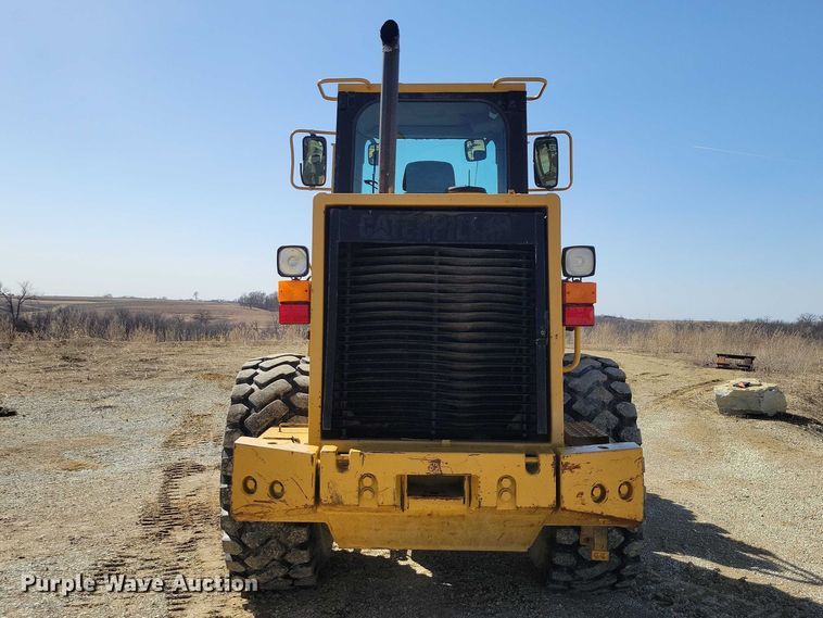 image for item NK9864 1996 Caterpillar IT28F wheel loader