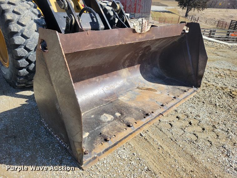 image for item NK9864 1996 Caterpillar IT28F wheel loader