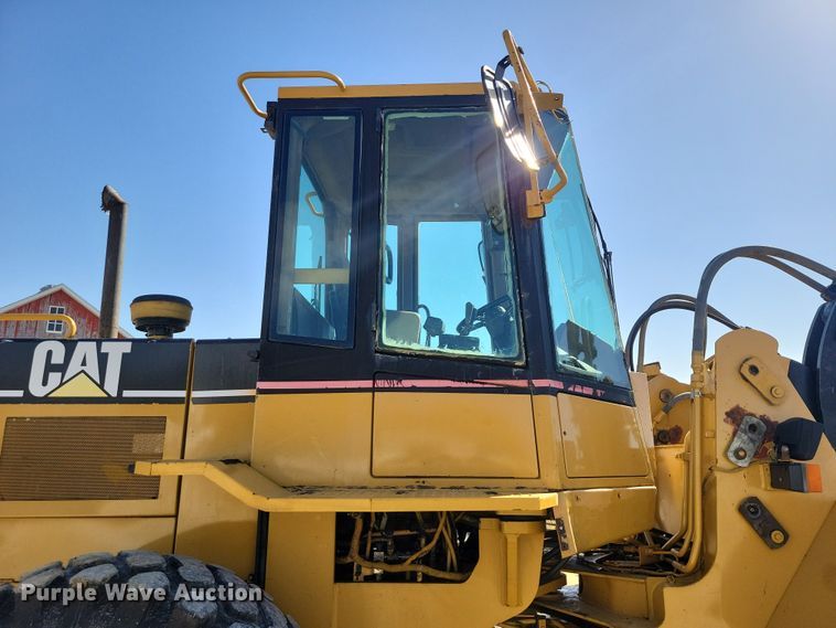 image for item NK9864 1996 Caterpillar IT28F wheel loader