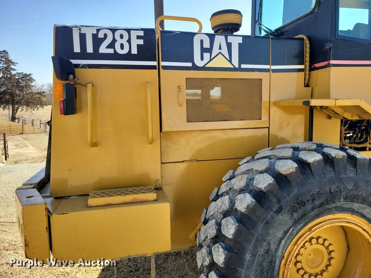 image for item NK9864 1996 Caterpillar IT28F wheel loader