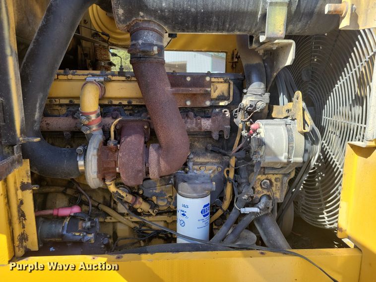 image for item NK9864 1996 Caterpillar IT28F wheel loader