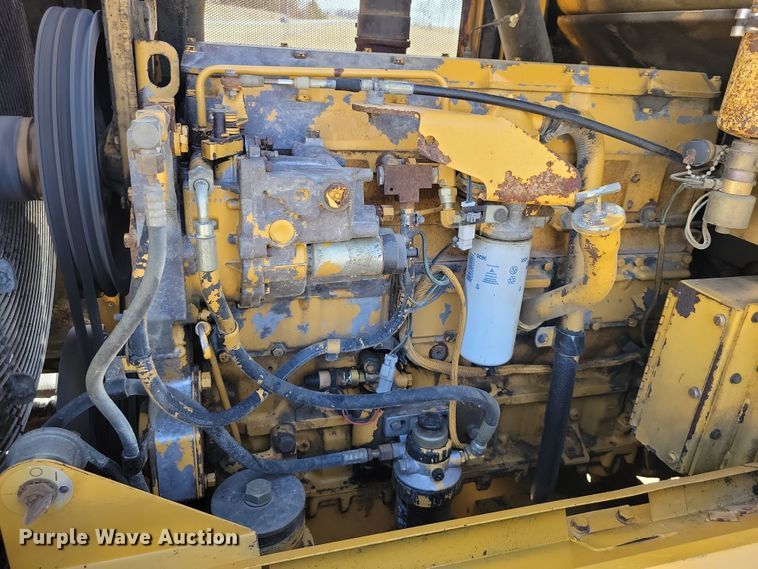 image for item NK9864 1996 Caterpillar IT28F wheel loader