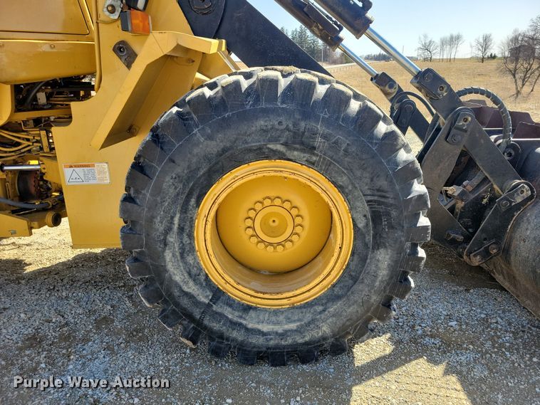 image for item NK9864 1996 Caterpillar IT28F wheel loader