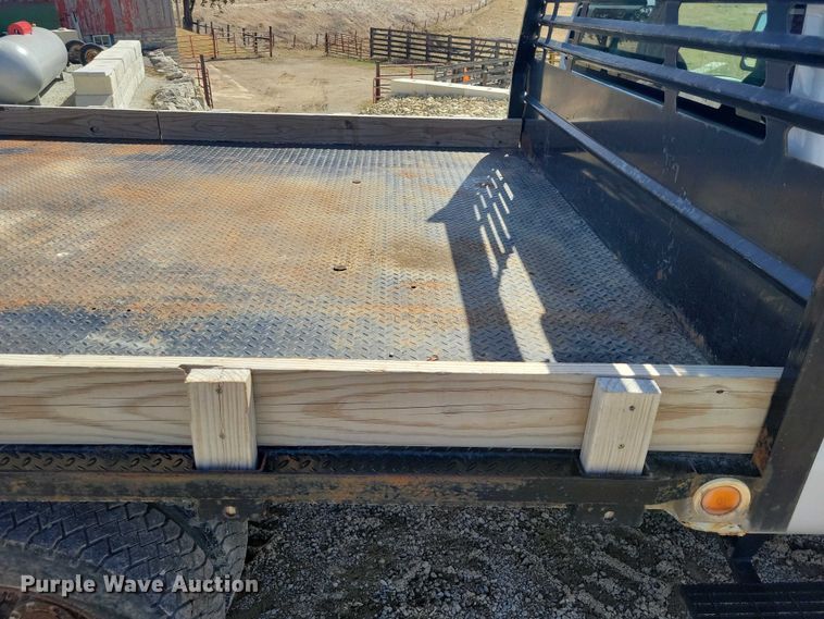 image for item NK9865 2010 Ford F450 flatbed truck