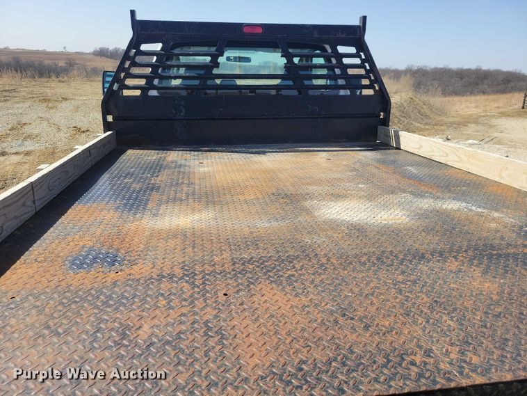 image for item NK9865 2010 Ford F450 flatbed truck