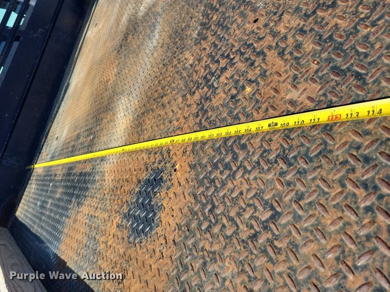 image for item NK9865 2010 Ford F450 flatbed truck