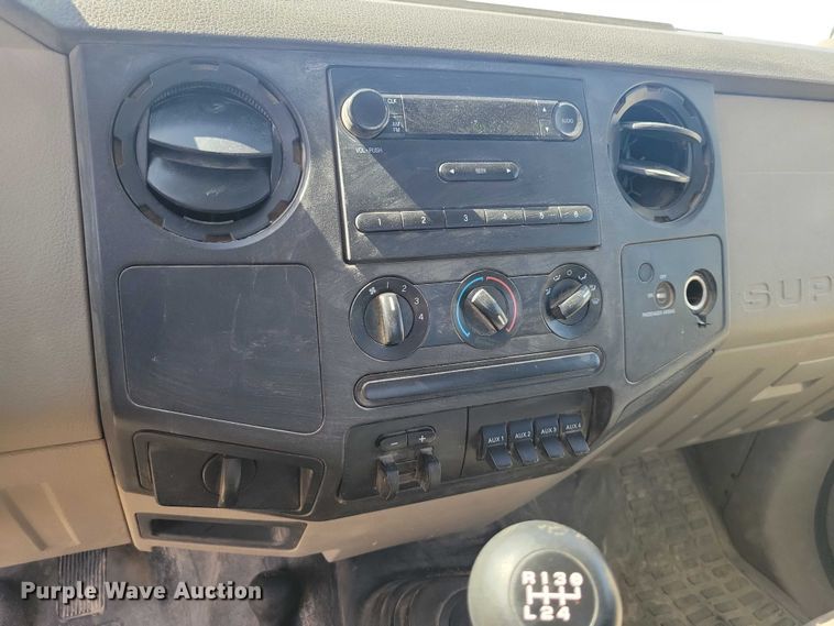 image for item NK9865 2010 Ford F450 flatbed truck