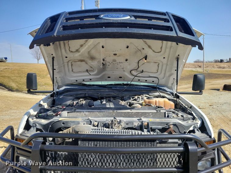 image for item NK9865 2010 Ford F450 flatbed truck