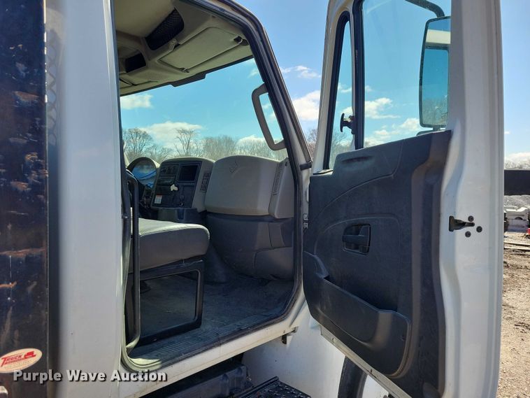 image for item NK9873 2014 International DuraStar 4300 dump flatbed truck