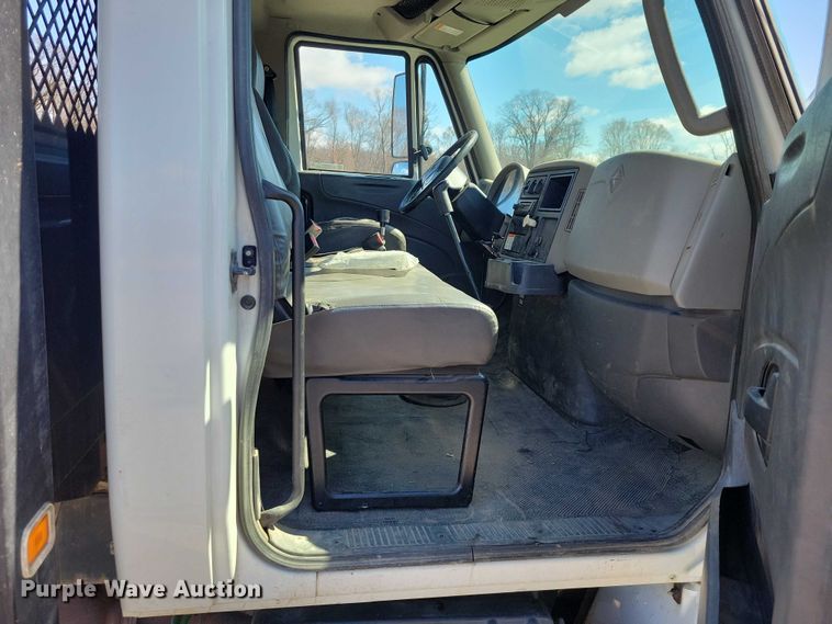 image for item NK9873 2014 International DuraStar 4300 dump flatbed truck