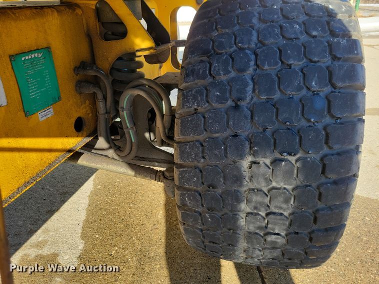 image for item NO9880 2008 Nifty SD64 boom lift