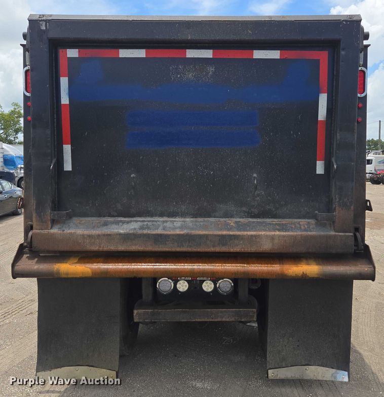 image for item YA0733 2017 Kenworth T880 dump truck