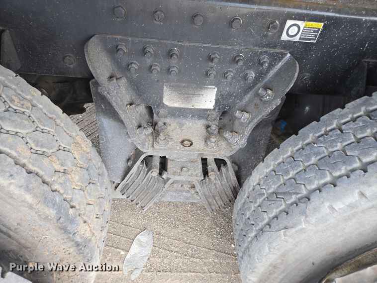 image for item YA0733 2017 Kenworth T880 dump truck