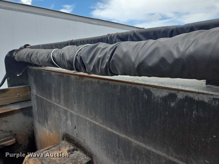 image for item YA0733 2017 Kenworth T880 dump truck