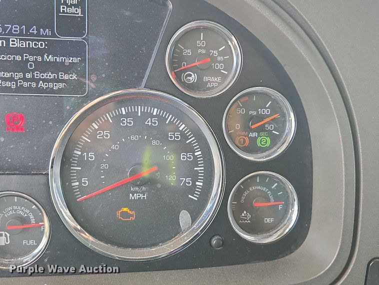 image for item YA0733 2017 Kenworth T880 dump truck