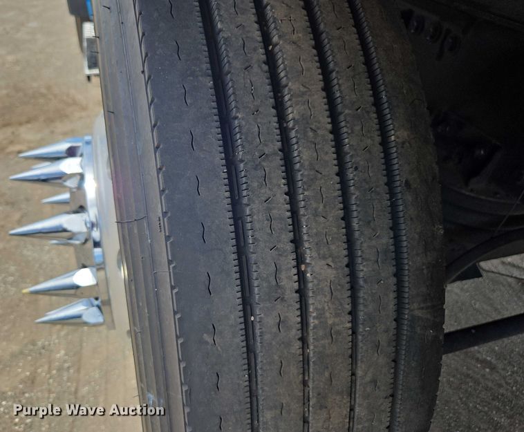 image for item YA0733 2017 Kenworth T880 dump truck