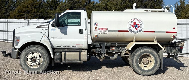 image for item YA1838 2023 Ford F750 Super Duty water truck