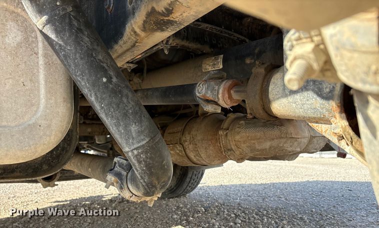 image for item YA1838 2023 Ford F750 Super Duty water truck