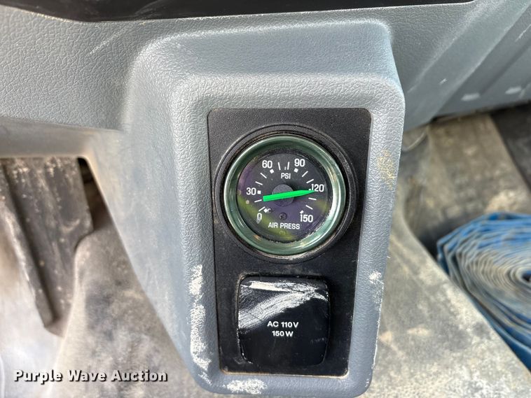 image for item YA1838 2023 Ford F750 Super Duty water truck