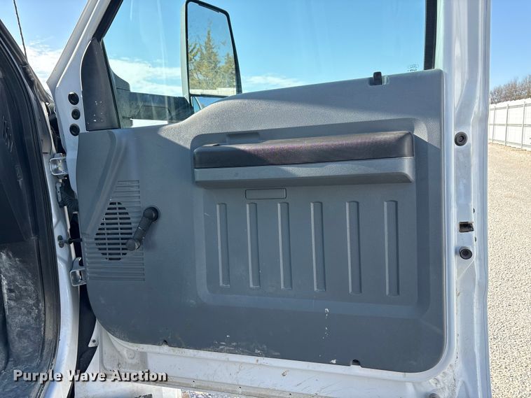 image for item YA1838 2023 Ford F750 Super Duty water truck