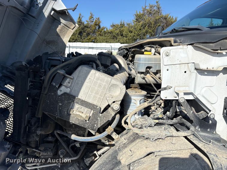 image for item YA1838 2023 Ford F750 Super Duty water truck