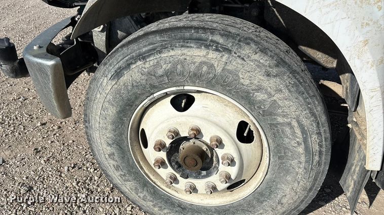 image for item YA1838 2023 Ford F750 Super Duty water truck