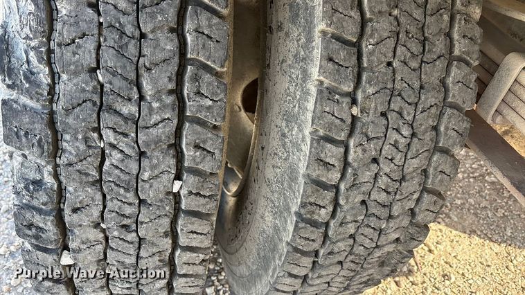 image for item YA1838 2023 Ford F750 Super Duty water truck