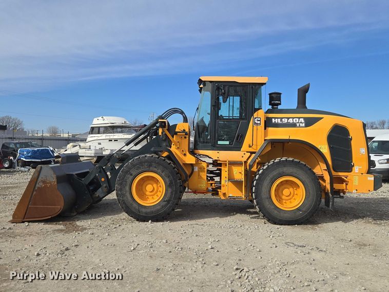 image for item YA1847 Hyundai HL940A TM high lift wheel loader