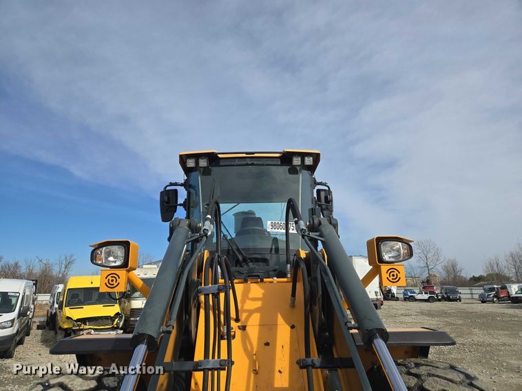 image for item YA1847 Hyundai HL940A TM high lift wheel loader