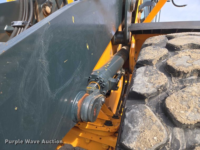 image for item YA1847 Hyundai HL940A TM high lift wheel loader