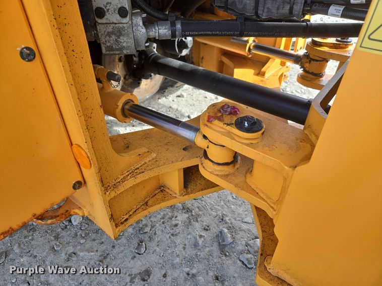 image for item YA1847 Hyundai HL940A TM high lift wheel loader