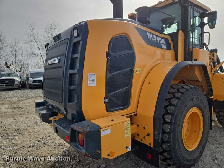 image for item YA1847 Hyundai HL940A TM high lift wheel loader