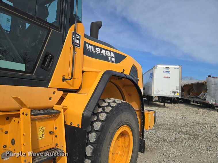 image for item YA1847 Hyundai HL940A TM high lift wheel loader
