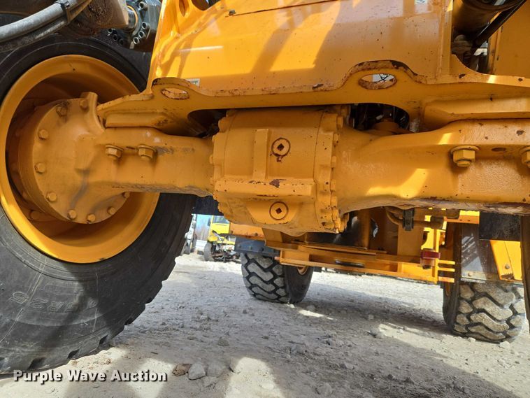 image for item YA1847 Hyundai HL940A TM high lift wheel loader