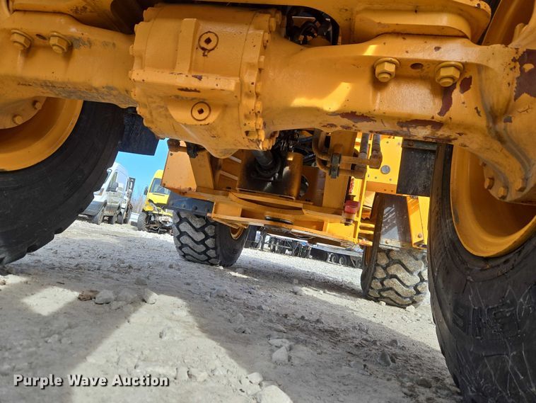 image for item YA1847 Hyundai HL940A TM high lift wheel loader