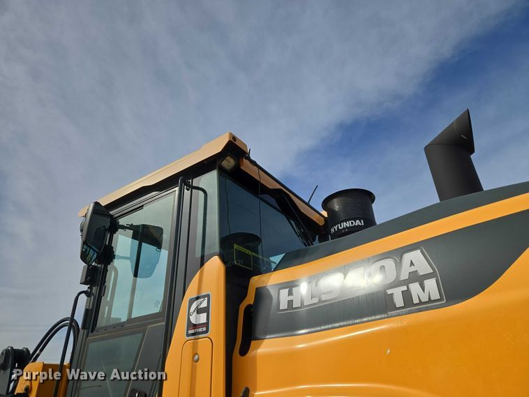 image for item YA1847 Hyundai HL940A TM high lift wheel loader