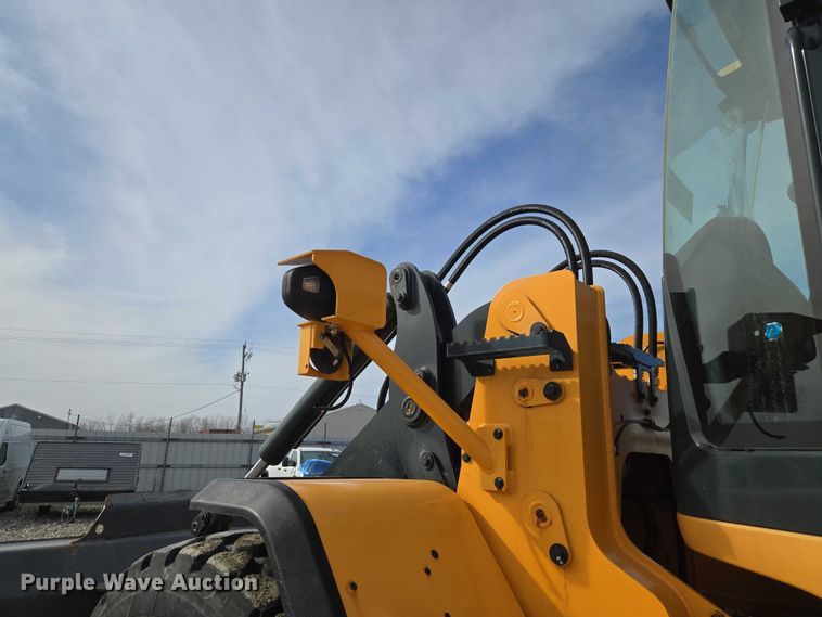 image for item YA1847 Hyundai HL940A TM high lift wheel loader