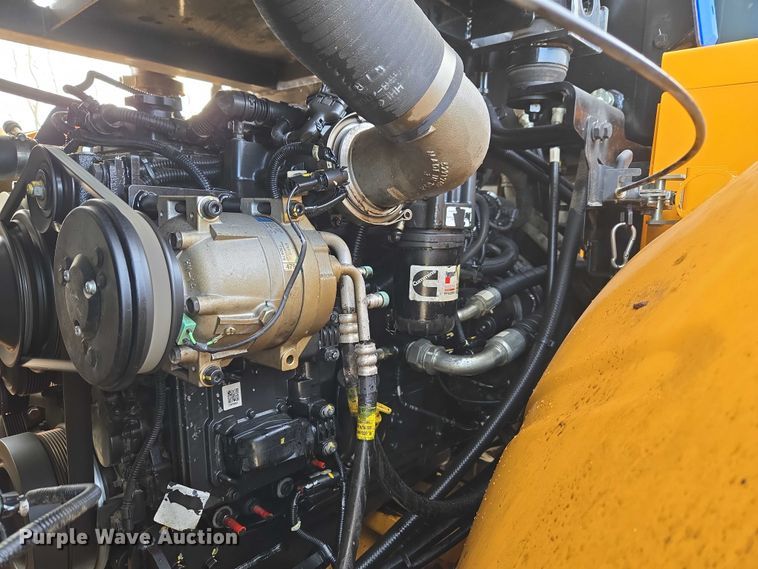 image for item YA1847 Hyundai HL940A TM high lift wheel loader