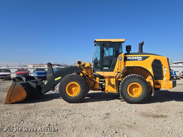 image for item YA1848 Hyundai HL940A XT high lift wheel loader