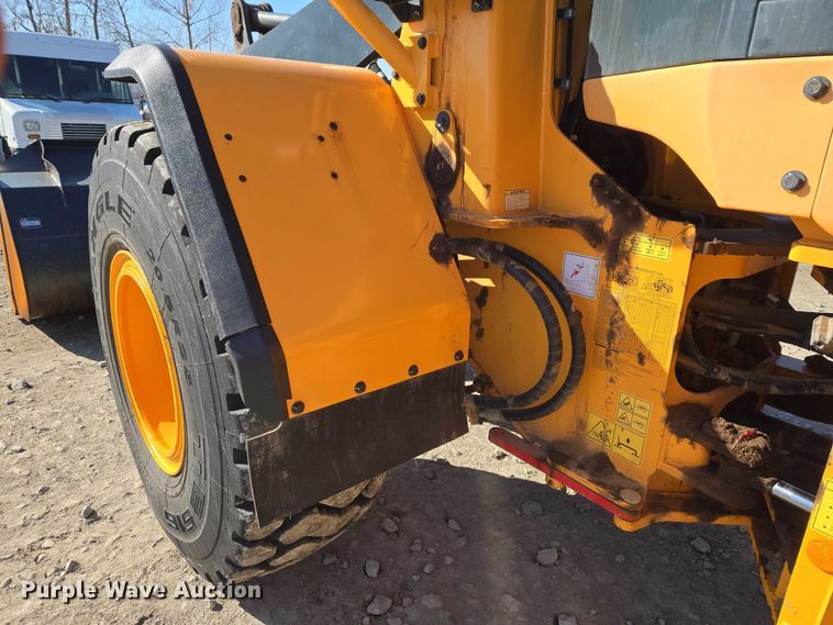image for item YA1848 Hyundai HL940A XT high lift wheel loader