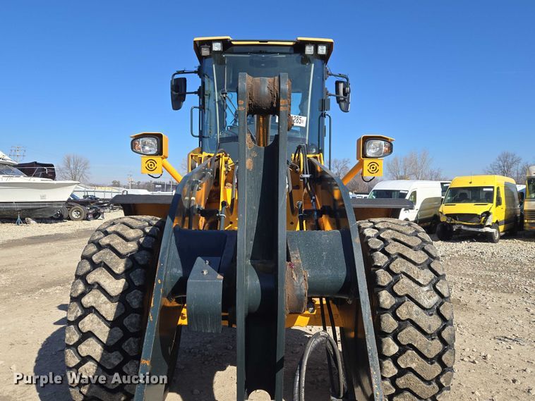 image for item YA1848 Hyundai HL940A XT high lift wheel loader