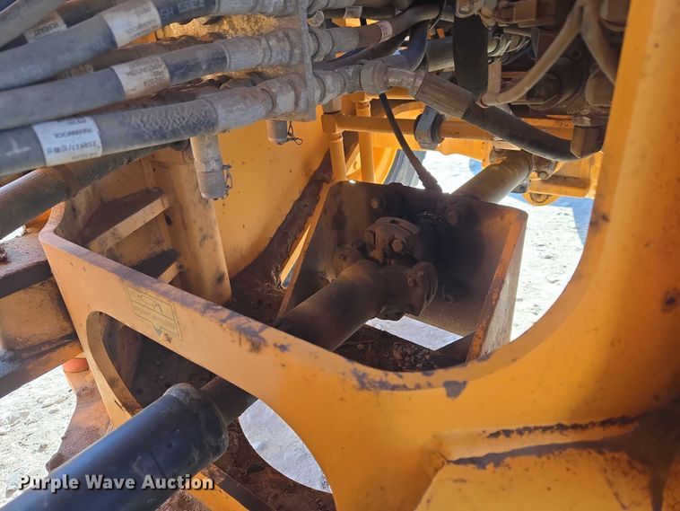 image for item YA1848 Hyundai HL940A XT high lift wheel loader